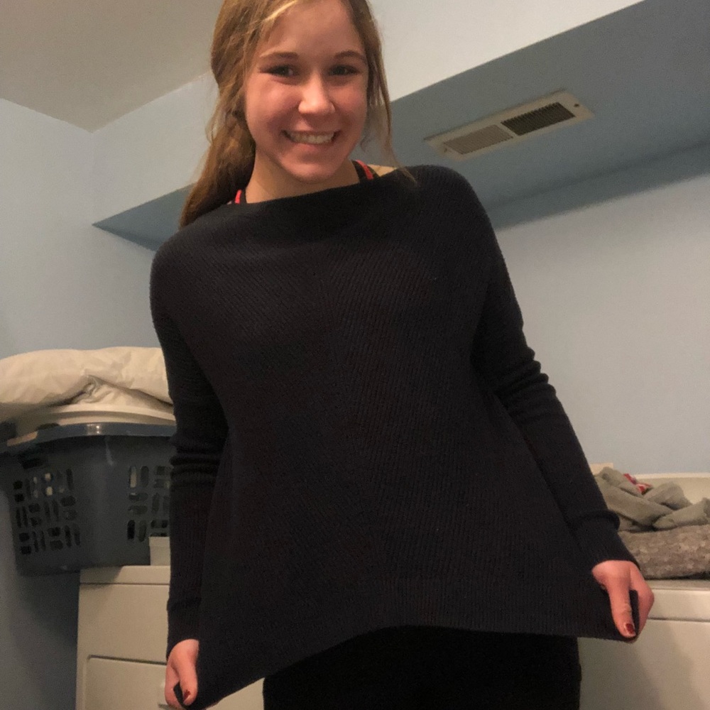 Abercrombie & Fitch Sweater